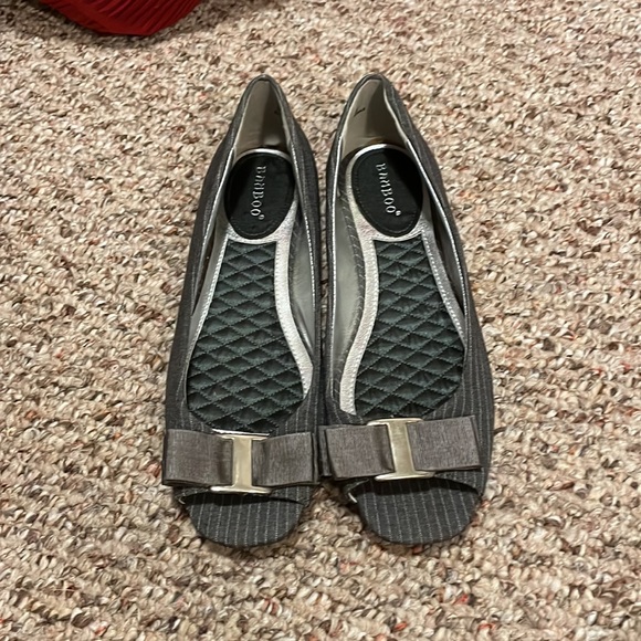 Like New womens flats size 8 - Picture 9 of 10